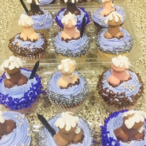 Stand-Up Cupcakes Stand-Up Cupcakes